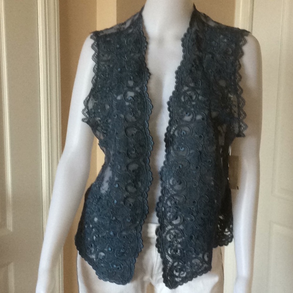 Karen Kane Tunic